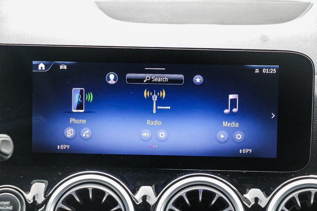 used 2025 Mercedes-Benz GLA 250 car, priced at $45,295