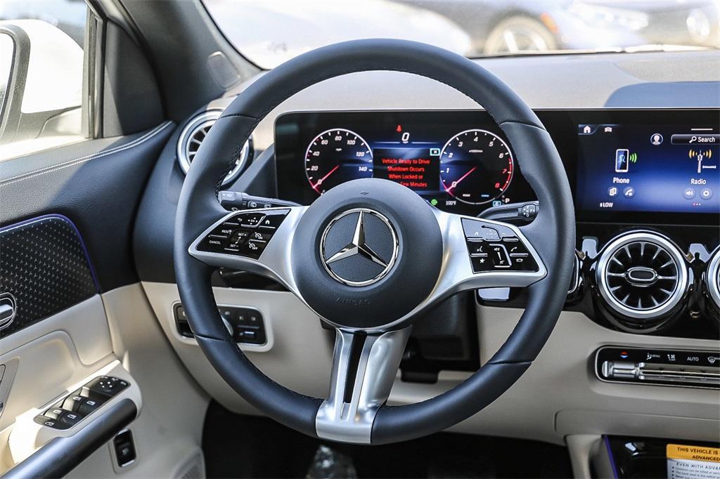 new 2025 Mercedes-Benz GLA 250 car, priced at $47,650