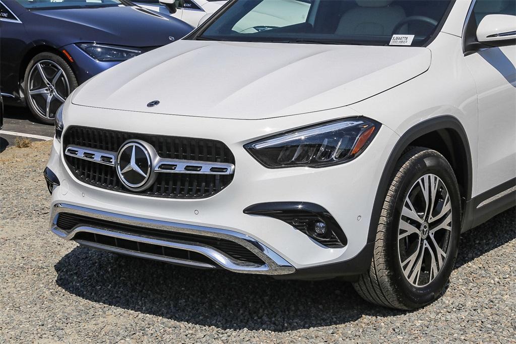 new 2025 Mercedes-Benz GLA 250 car, priced at $47,650