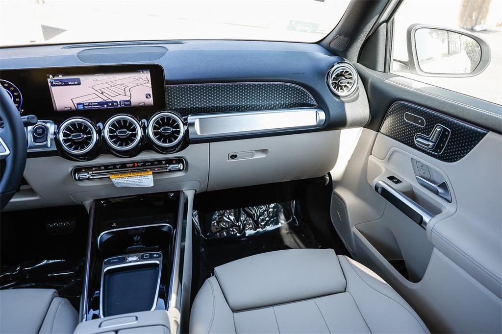 new 2025 Mercedes-Benz EQB 250 car, priced at $57,775