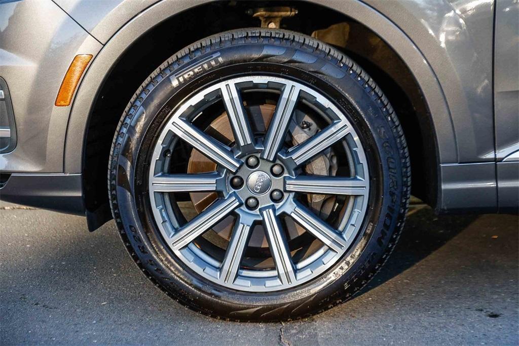 used 2018 Audi Q7 car, priced at $23,490