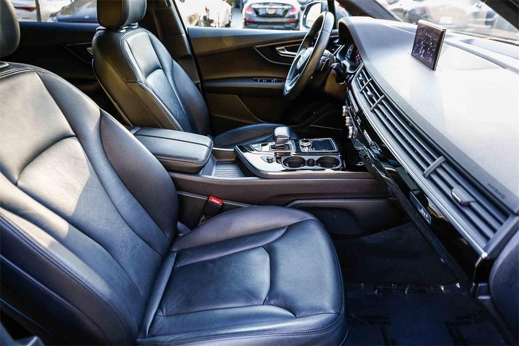 used 2018 Audi Q7 car, priced at $23,490