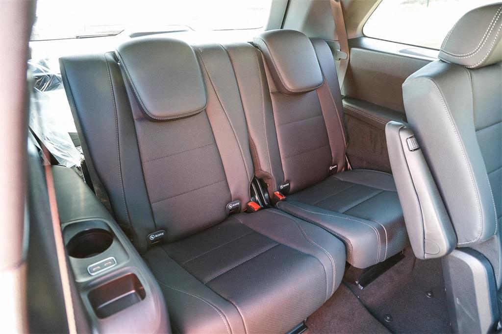new 2025 Mercedes-Benz GLS 450 car, priced at $91,945