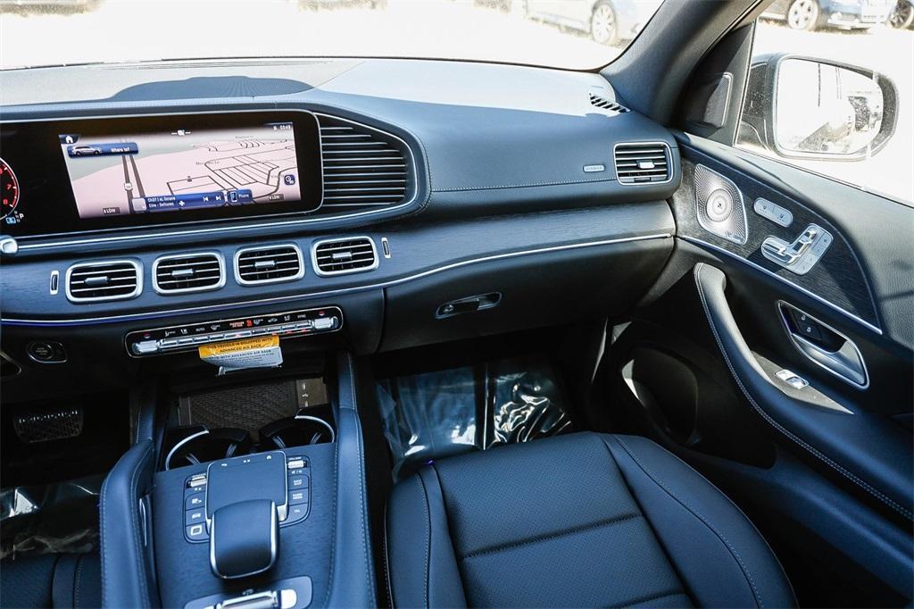 new 2025 Mercedes-Benz GLS 450 car, priced at $91,945