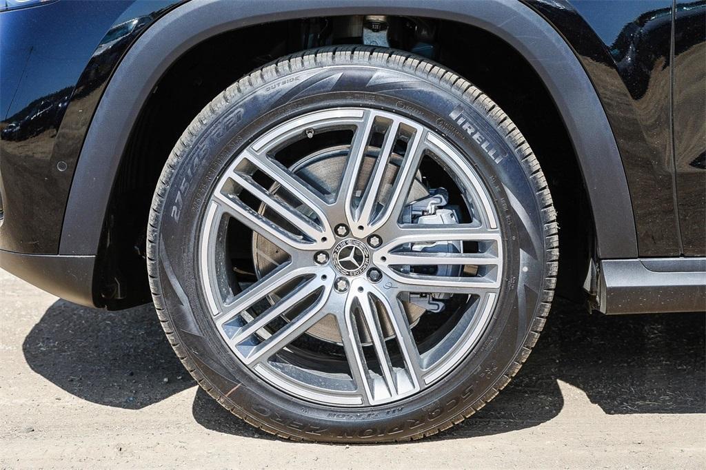 new 2025 Mercedes-Benz GLS 450 car, priced at $91,945
