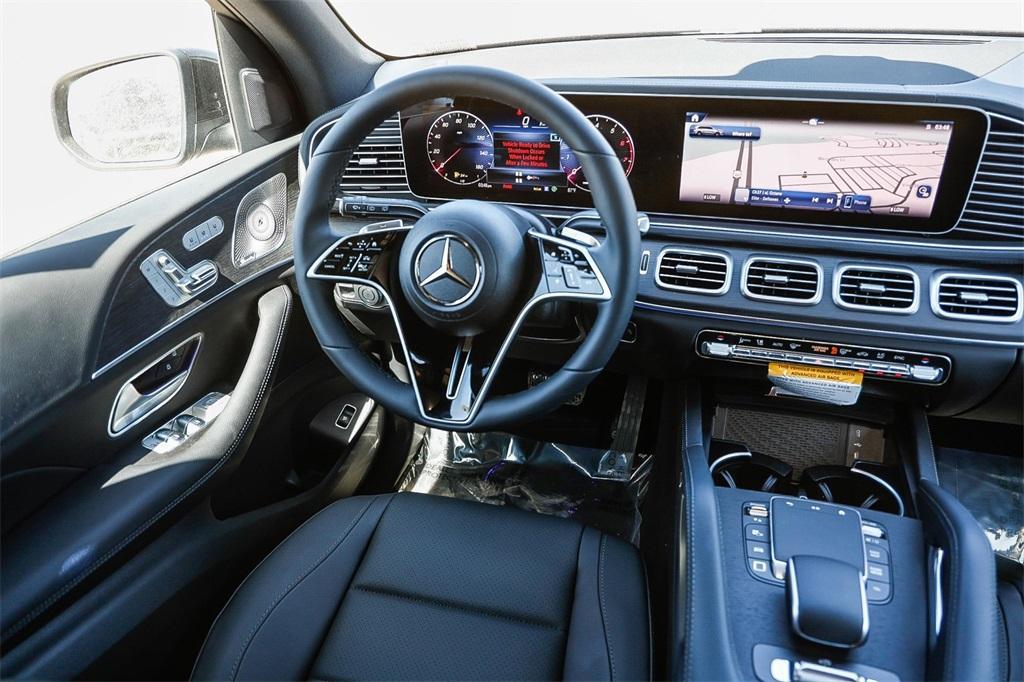 new 2025 Mercedes-Benz GLS 450 car, priced at $91,945
