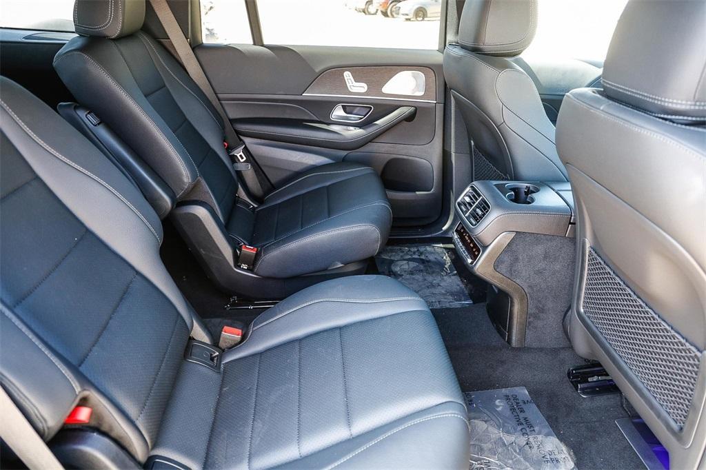 new 2025 Mercedes-Benz GLS 450 car, priced at $91,945