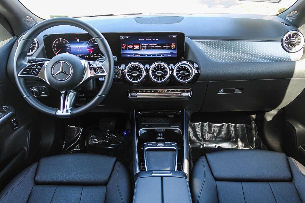 used 2025 Mercedes-Benz GLA 250 car, priced at $39,995