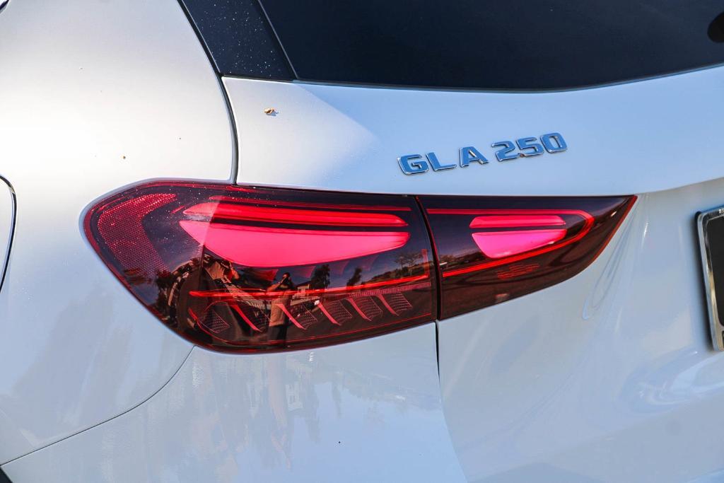 used 2025 Mercedes-Benz GLA 250 car, priced at $39,995