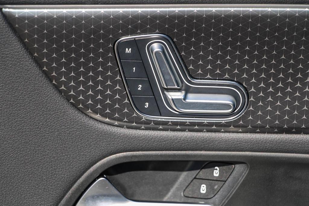 used 2025 Mercedes-Benz GLA 250 car, priced at $39,995