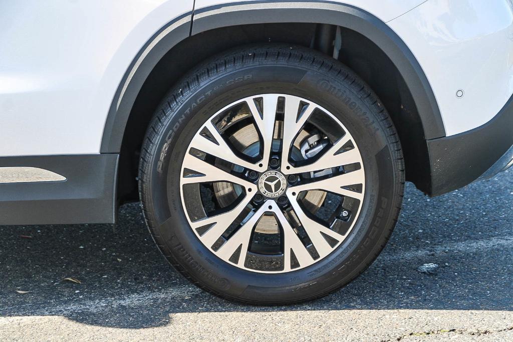 used 2025 Mercedes-Benz GLA 250 car, priced at $39,995