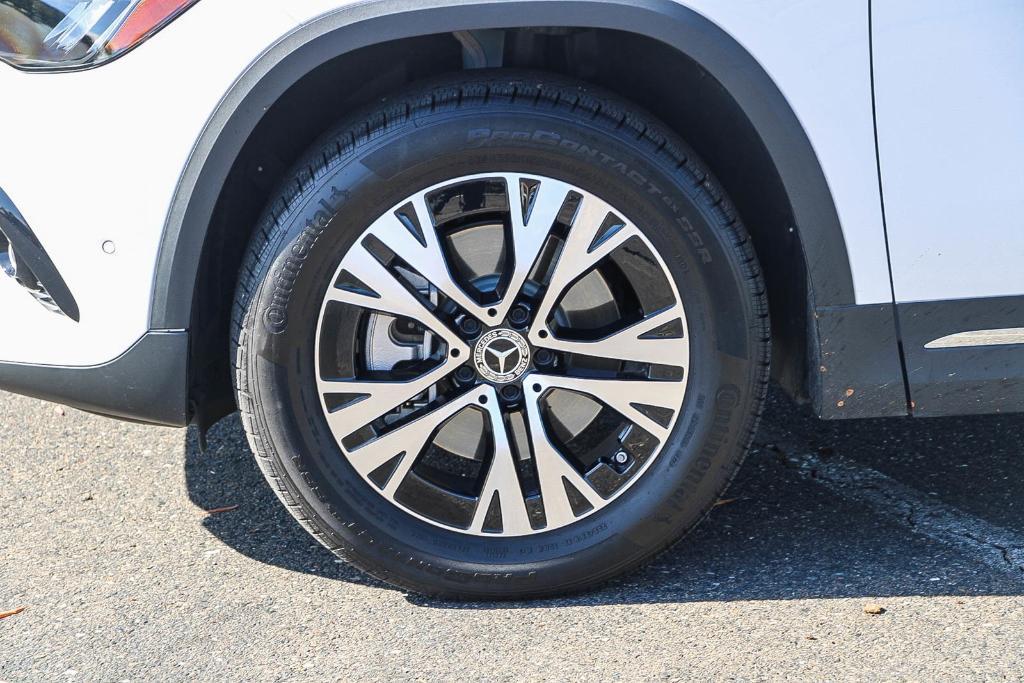 used 2025 Mercedes-Benz GLA 250 car, priced at $39,995