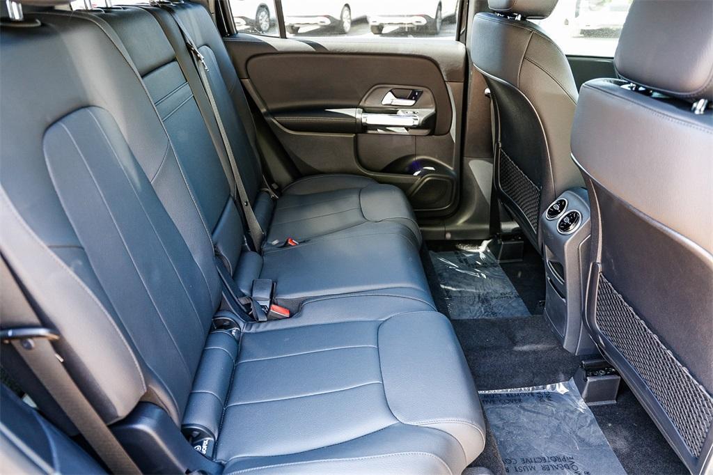 new 2025 Mercedes-Benz GLB 250 car, priced at $49,656