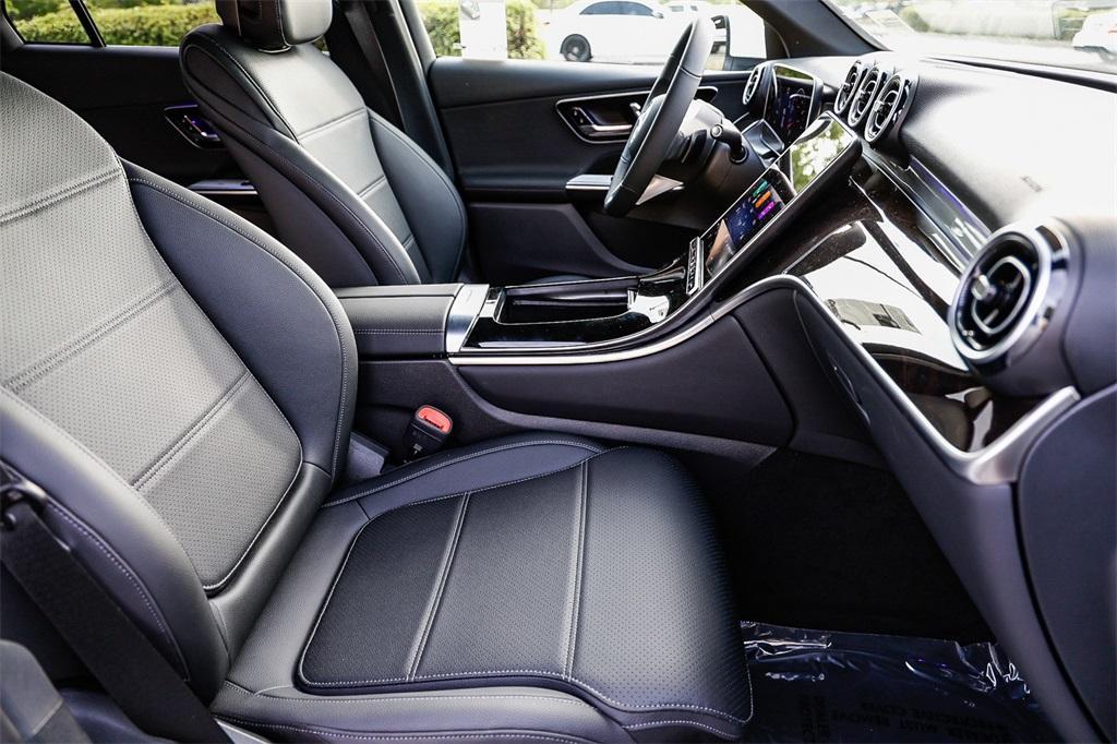 new 2025 Mercedes-Benz GLC 300 car, priced at $52,085