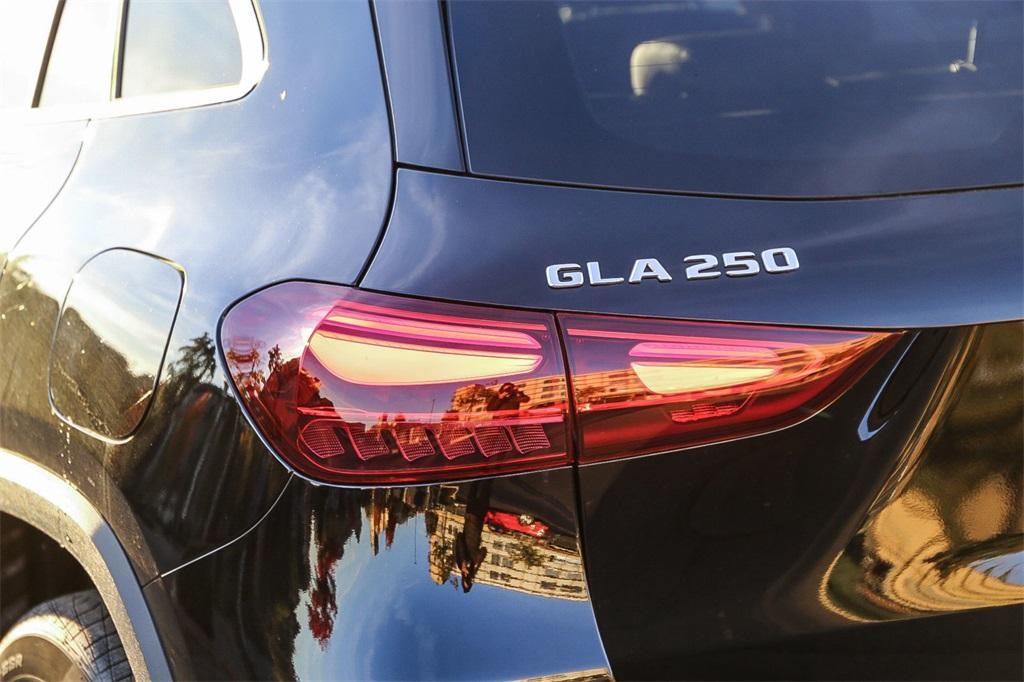 new 2025 Mercedes-Benz GLA 250 car, priced at $47,650