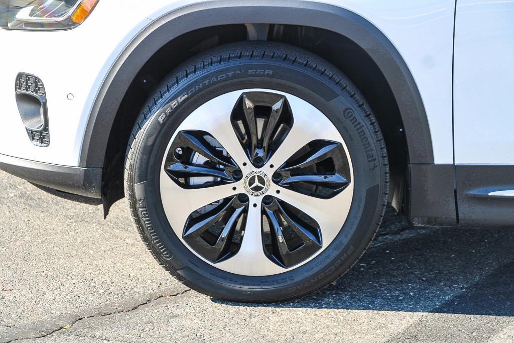 used 2025 Mercedes-Benz GLB 250 car, priced at $45,995