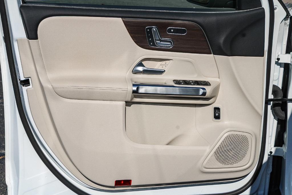 used 2025 Mercedes-Benz GLB 250 car, priced at $45,995