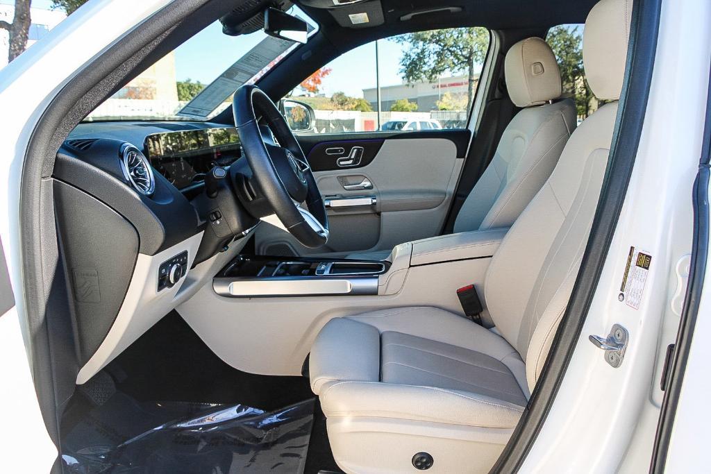 used 2025 Mercedes-Benz GLB 250 car, priced at $45,995