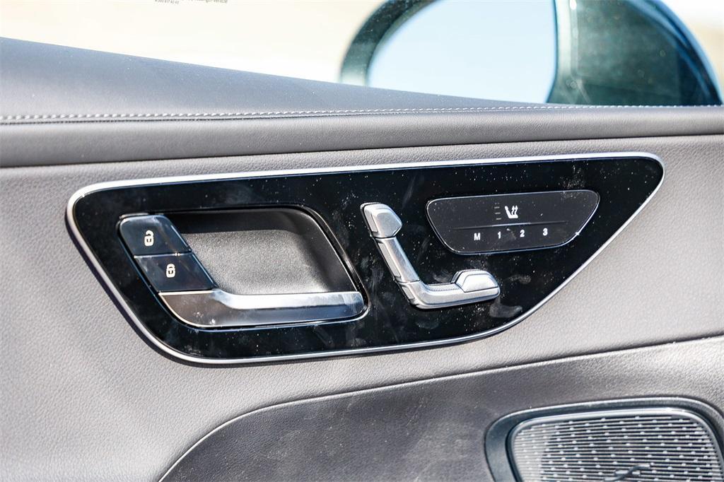 new 2025 Mercedes-Benz GLC 350e car, priced at $68,805