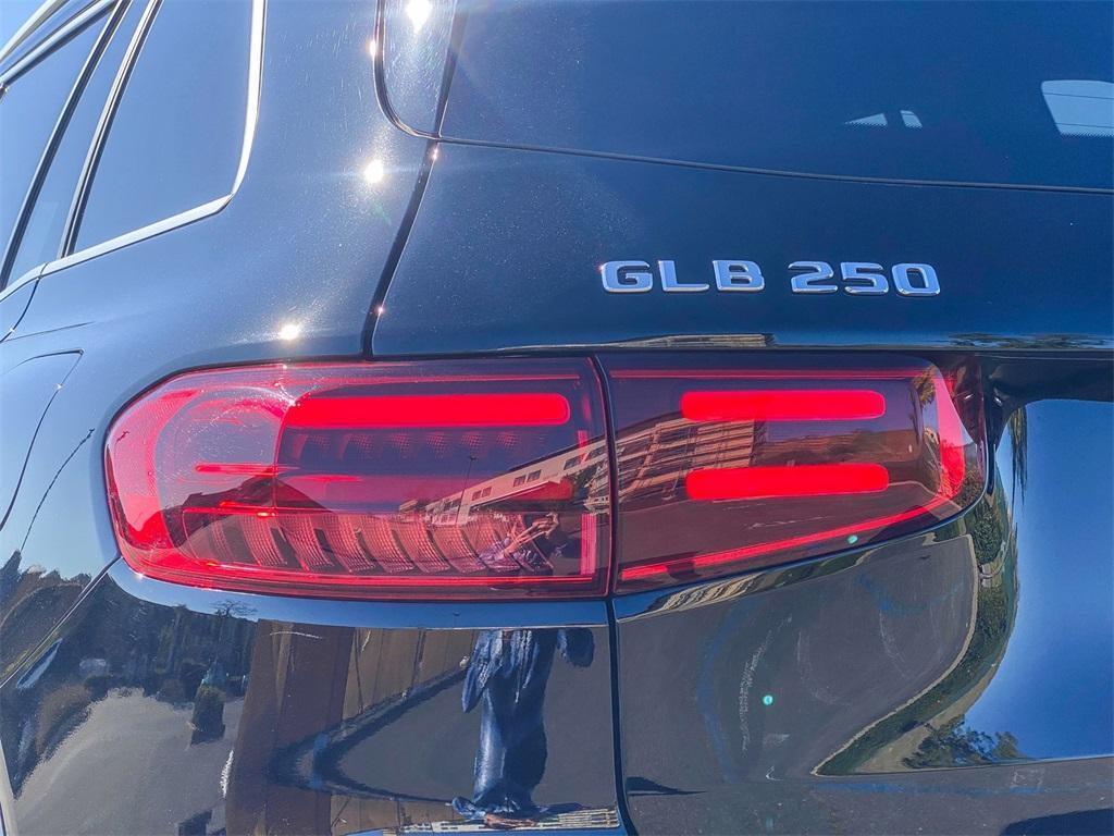 used 2024 Mercedes-Benz GLB 250 car, priced at $39,123