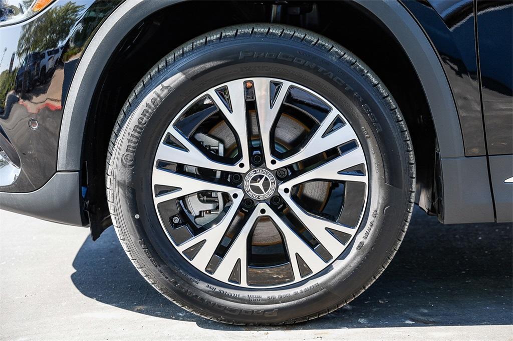 new 2025 Mercedes-Benz GLA 250 car, priced at $46,205