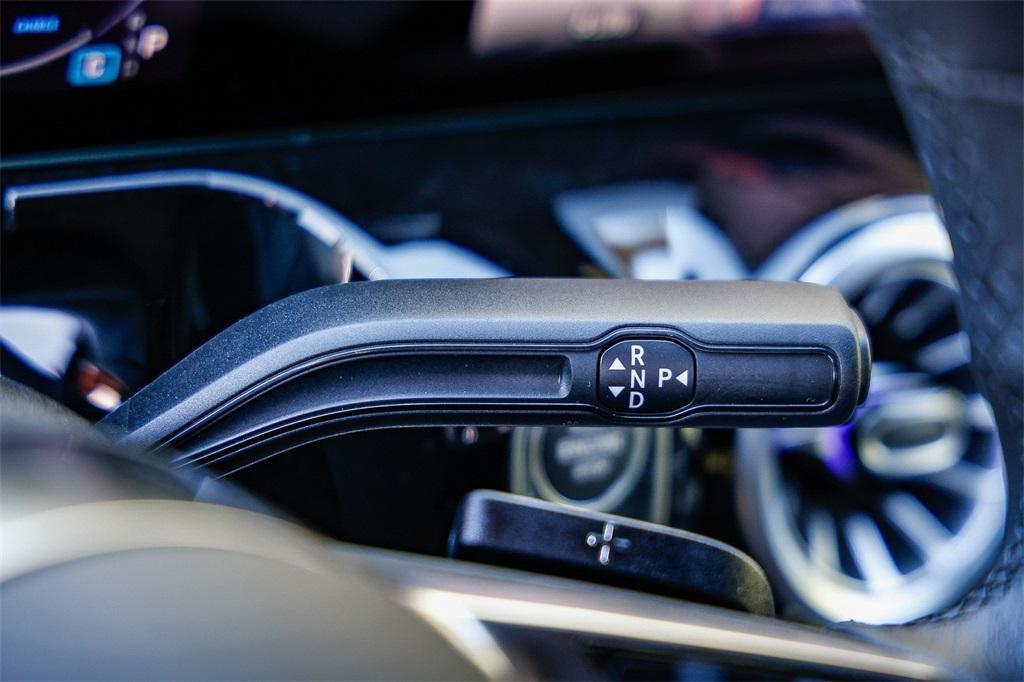 new 2025 Mercedes-Benz GLA 250 car, priced at $46,205