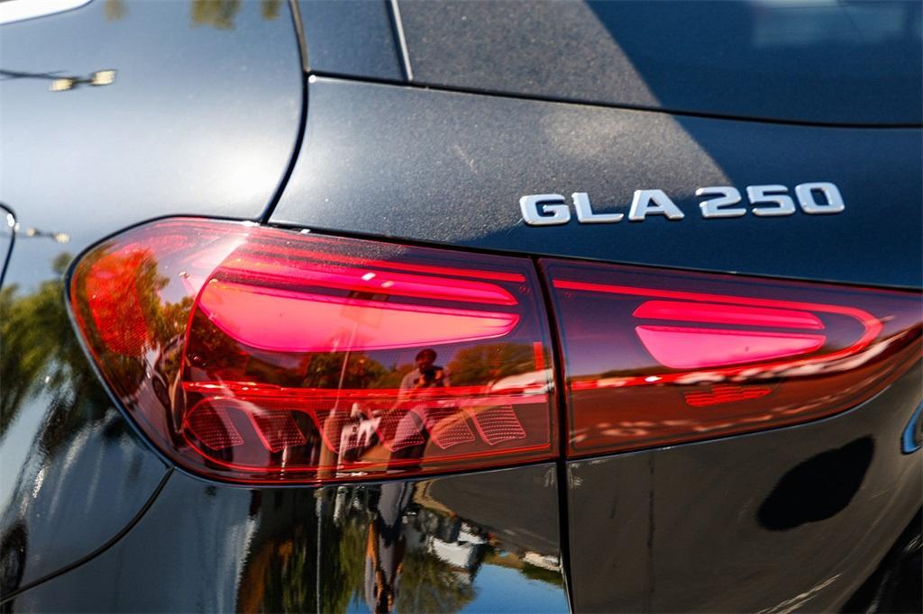 new 2025 Mercedes-Benz GLA 250 car, priced at $46,205
