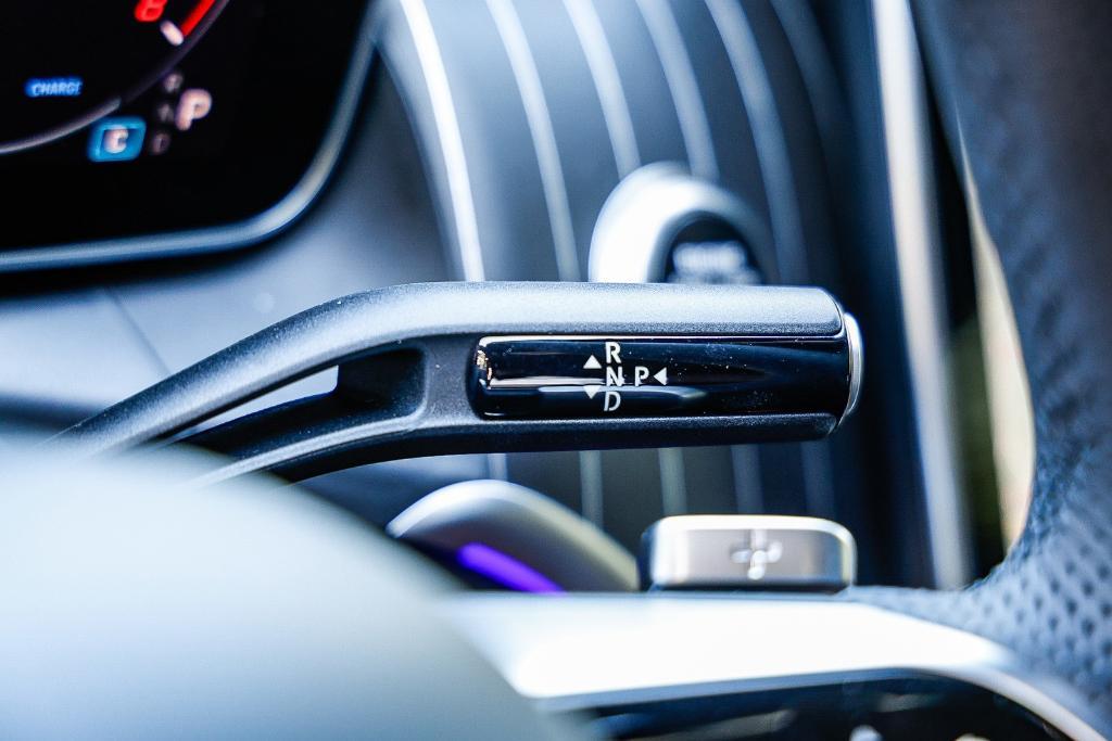 new 2025 Mercedes-Benz GLC 300 car, priced at $71,495