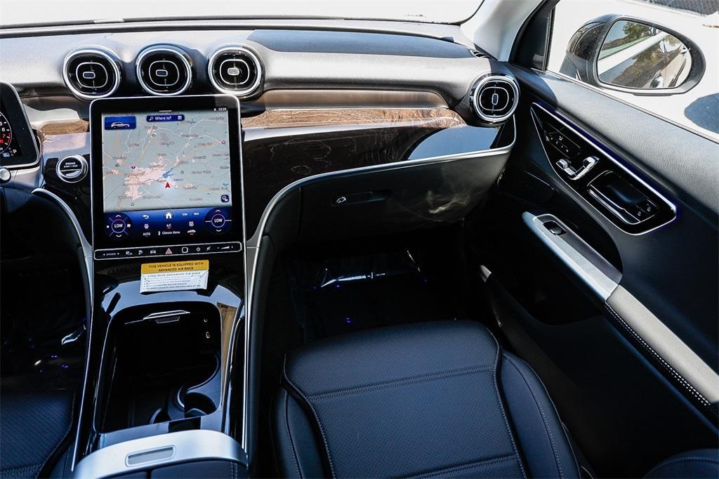 new 2025 Mercedes-Benz GLC 350e car, priced at $61,700