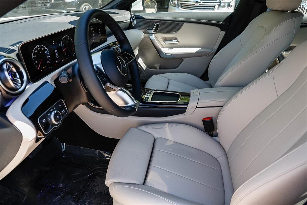 new 2025 Mercedes-Benz CLA 250 car, priced at $45,745