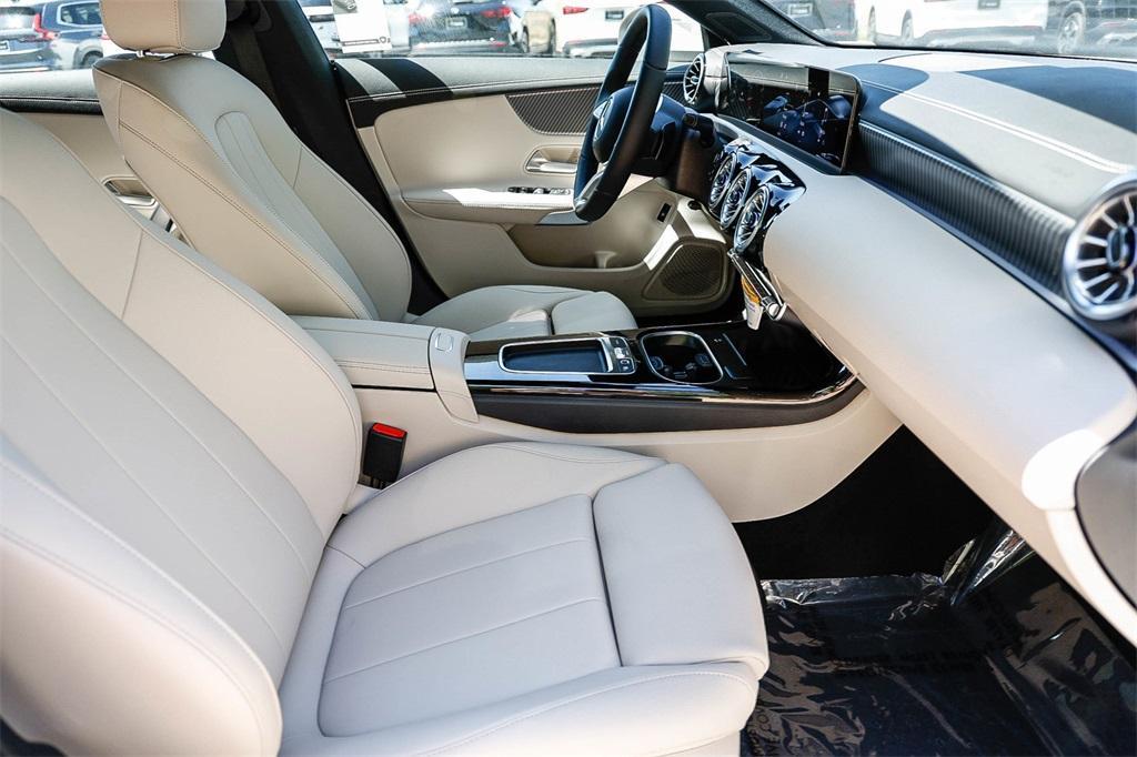 new 2025 Mercedes-Benz CLA 250 car, priced at $45,745