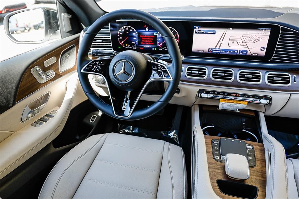 new 2025 Mercedes-Benz GLE 450 car, priced at $79,730