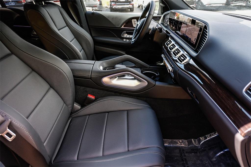new 2025 Mercedes-Benz GLE 450e car, priced at $77,340