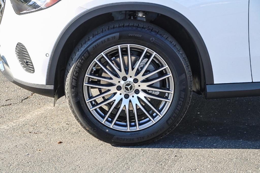 new 2026 Mercedes-Benz GLC 300 car, priced at $54,335