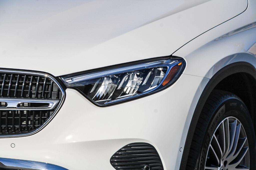 new 2026 Mercedes-Benz GLC 300 car, priced at $54,335