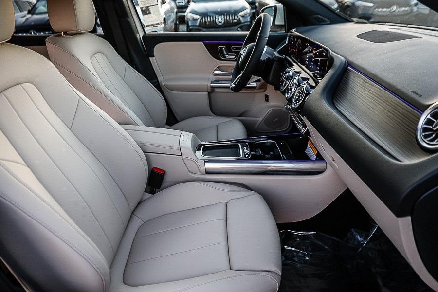 new 2026 Mercedes-Benz GLA 250 car, priced at $47,345