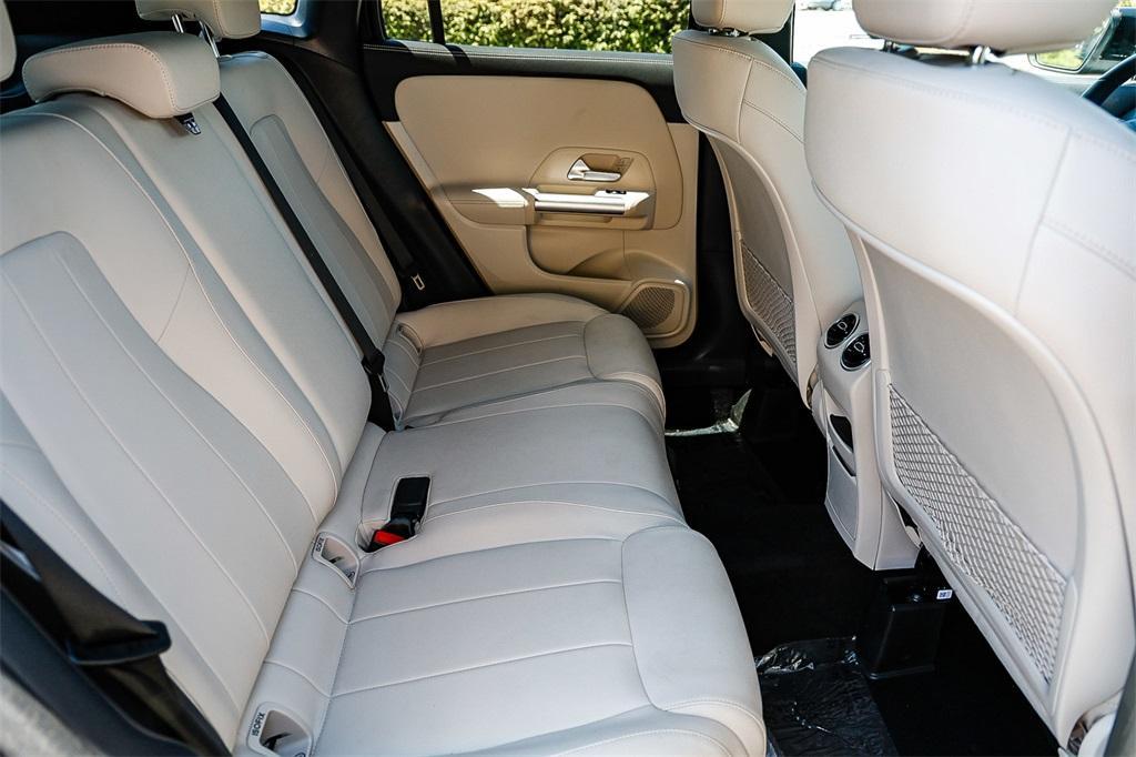 used 2025 Mercedes-Benz GLA 250 car, priced at $35,190