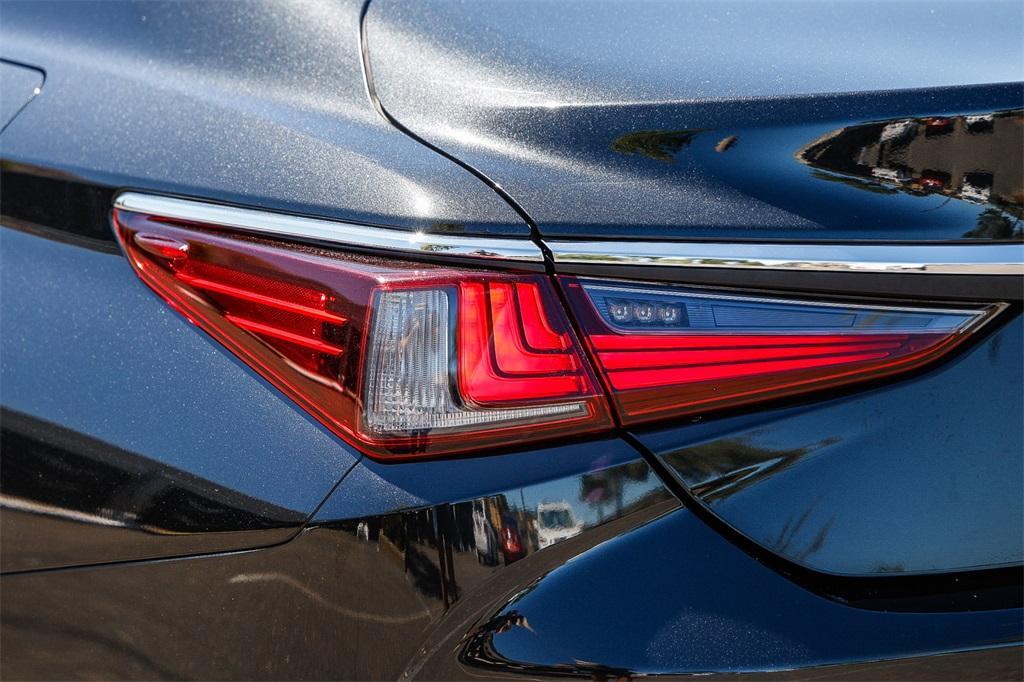 used 2022 Lexus ES 350 car, priced at $31,244