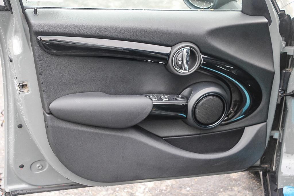 used 2019 MINI Hardtop car, priced at $18,995