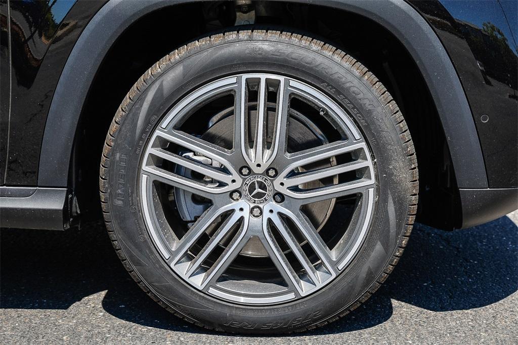new 2024 Mercedes-Benz GLS 450 car, priced at $89,745
