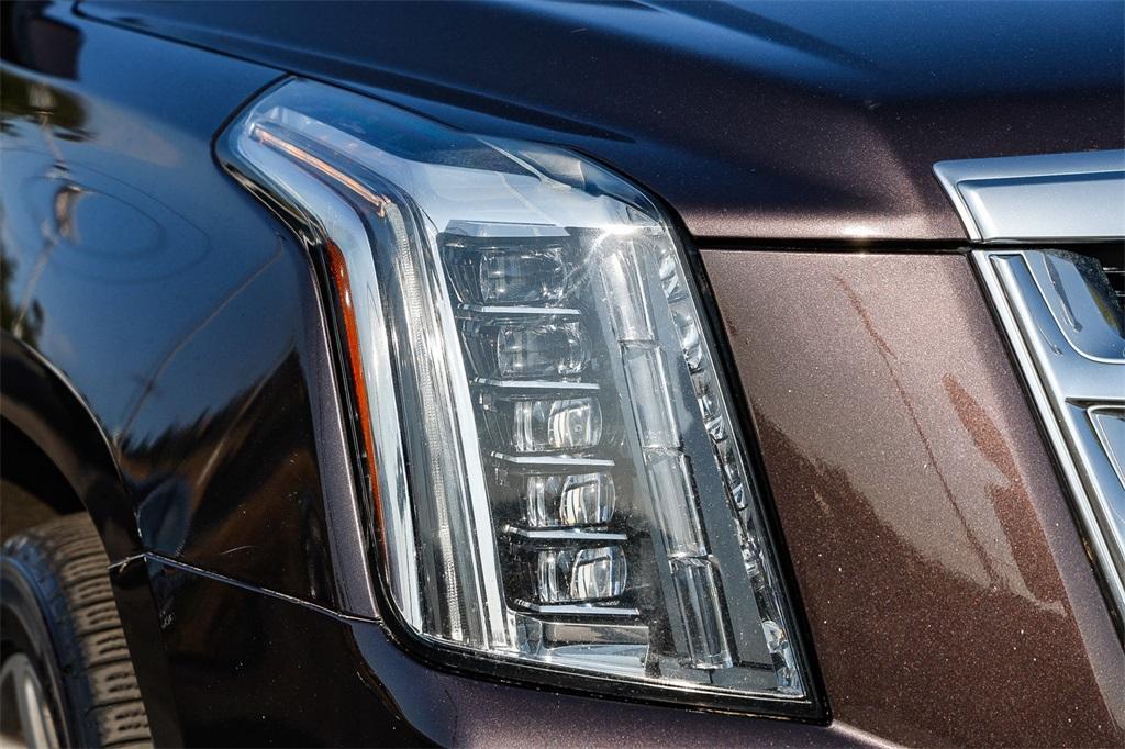 used 2015 Cadillac Escalade ESV car, priced at $15,995