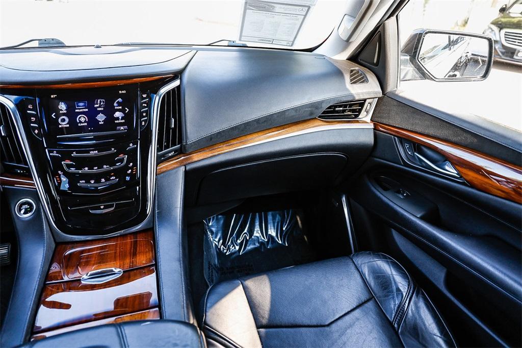 used 2015 Cadillac Escalade ESV car, priced at $15,995