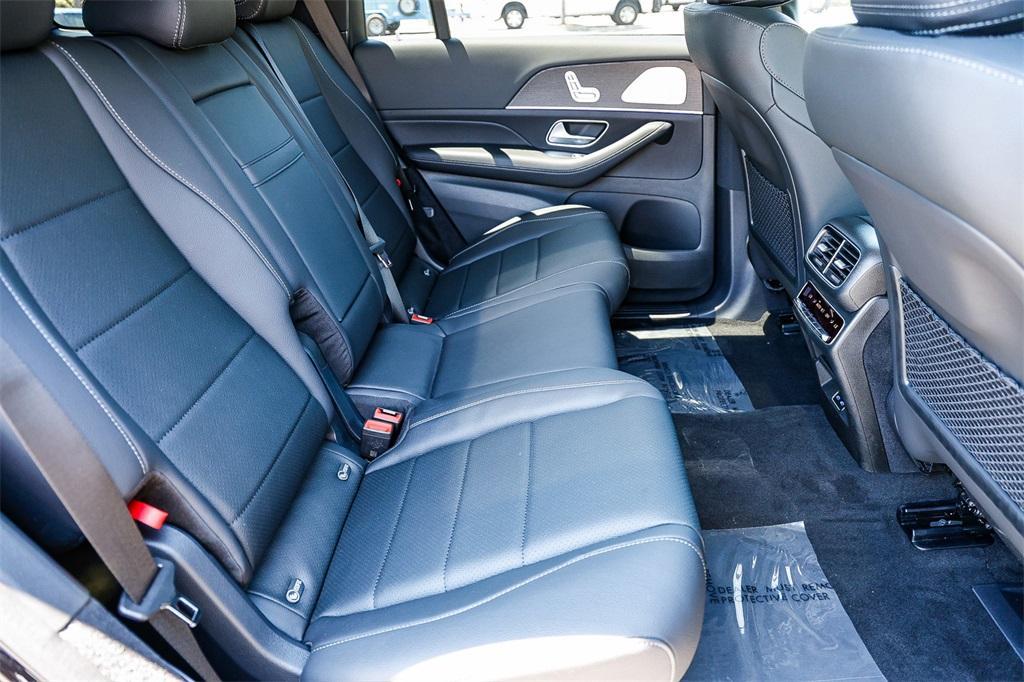 new 2025 Mercedes-Benz GLS 450 car, priced at $97,415