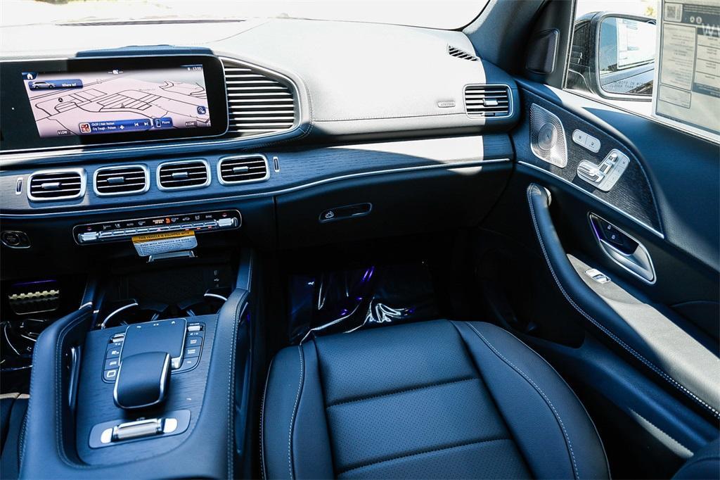 new 2025 Mercedes-Benz GLS 450 car, priced at $97,415