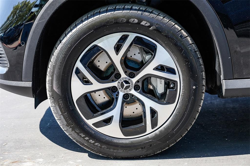 new 2025 Mercedes-Benz GLC 350e car, priced at $61,050