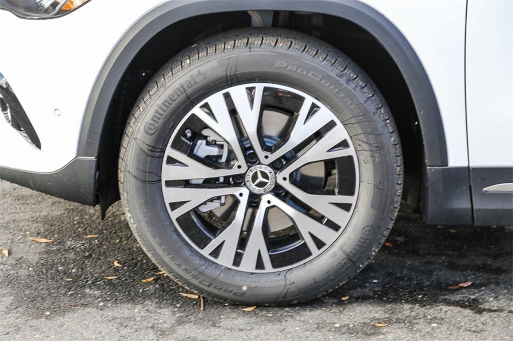 new 2025 Mercedes-Benz GLA 250 car, priced at $47,295