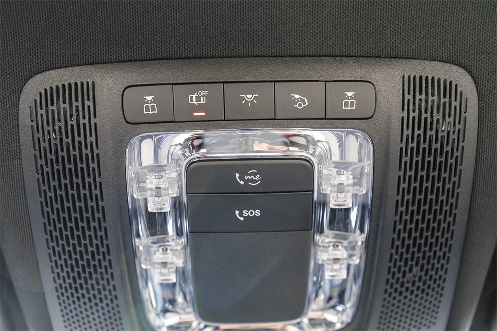 new 2025 Mercedes-Benz GLA 250 car, priced at $47,295