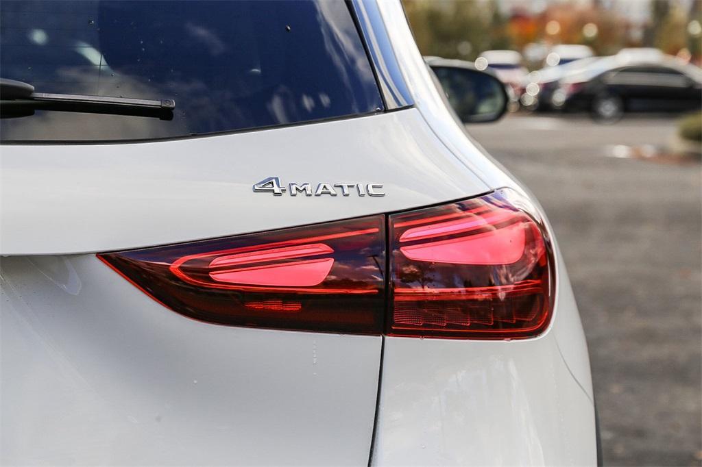 new 2025 Mercedes-Benz GLA 250 car, priced at $47,295