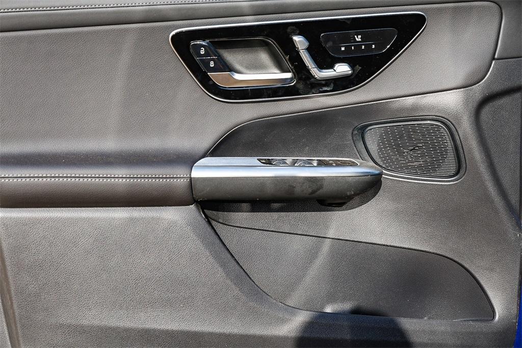 new 2025 Mercedes-Benz GLC 350e car, priced at $68,105