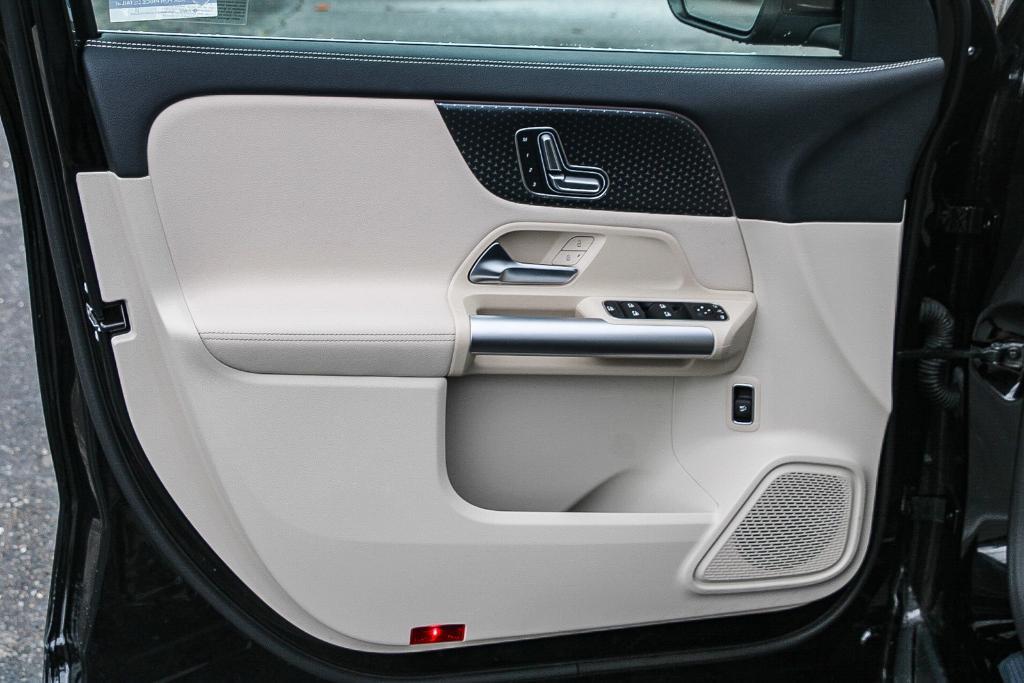 used 2025 Mercedes-Benz GLA 250 car, priced at $39,650